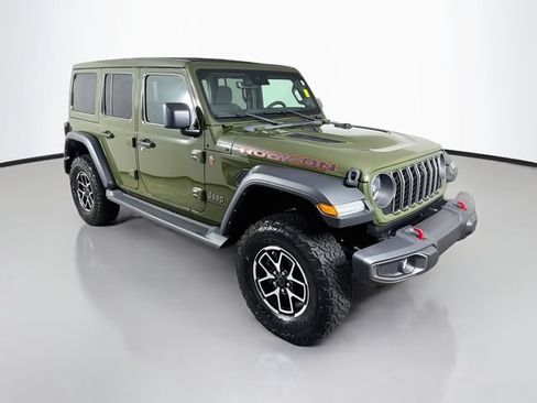 Used 2024 Jeep Wrangler Unlimited Rubicon w/ Technology Group AWD/4WD image 3