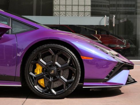 Used 2023 Lamborghini Huracan Tecnica RWD image 9