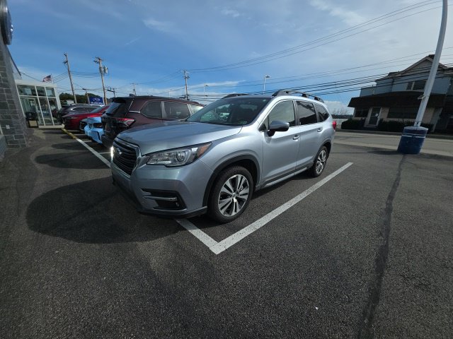 Used 2022 Subaru Ascent Limited w/ Technology Package AWD/4WD image 1