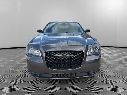 Used 2022 Chrysler 300 Touring w/ Sport Appearance Package RWD image 8