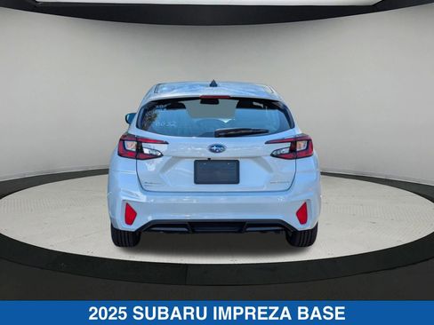 Certified 2025 Subaru Impreza 2.0i image 5