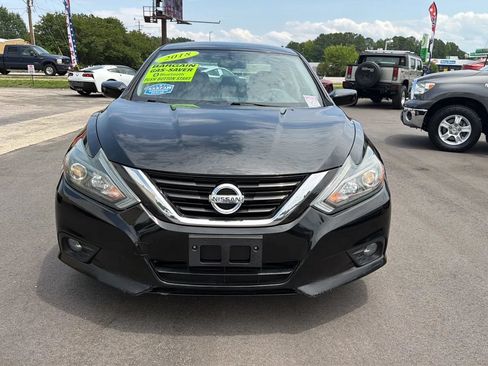Used 2018 Nissan Altima 2.5 SR FWD image 9