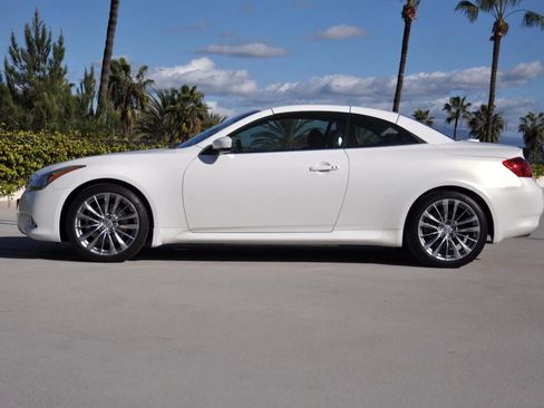 Used 2012 INFINITI G37 Base w/ Premium Pkg image 9