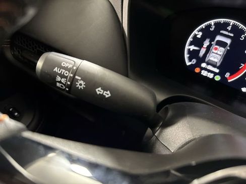 Certified 2025 Honda HR-V Sport image 17