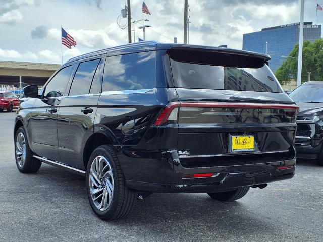 New 2026 Lincoln Navigator Reserve AWD/4WD image 6