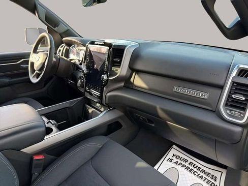 Used 2025 RAM 1500 Big Horn AWD/4WD image 42
