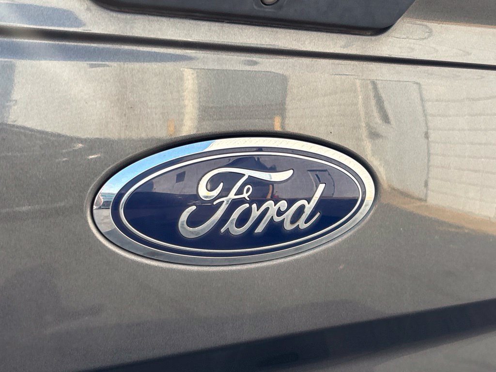 Used 2016 Ford F150 XLT w/ Equipment Group 302A Luxury AWD/4WD image 29