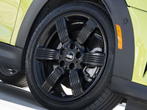 Used 2024 MINI Cooper S image 40