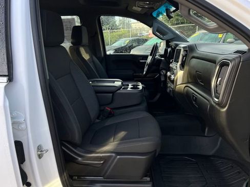 Used 2022 GMC Sierra 1500 SLE image 10