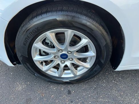 Used 2018 Ford Fusion S image 61