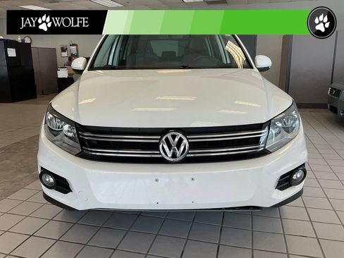 Used 2012 Volkswagen Tiguan S FWD image 2