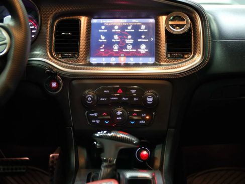 Used 2019 Dodge Charger SRT Hellcat w/ Navigation & Travel Group image 39