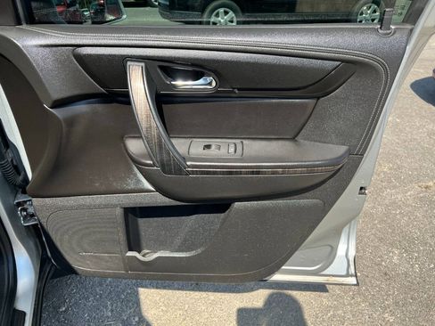 Used 2015 GMC Acadia SLT w/ Open Road Package AWD/4WD image 25