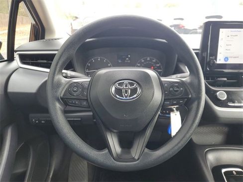Used 2024 Toyota Corolla LE image 25