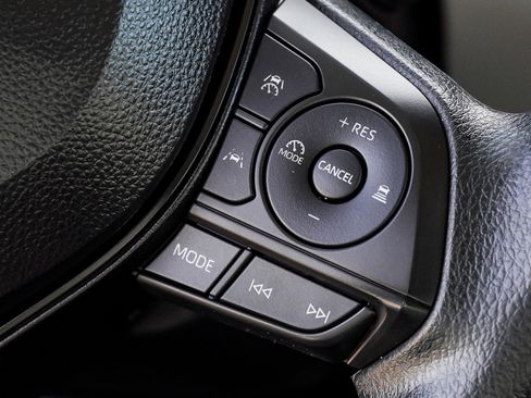 Certified 2025 Toyota Corolla LE image 32