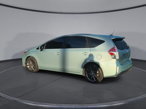Used 2017 Toyota Prius V Five w/ Advanced Technology Package FWD image 6