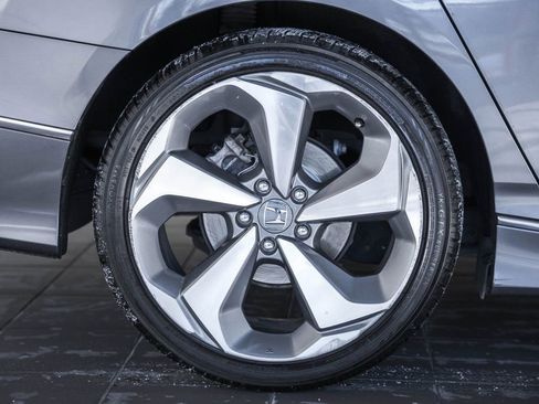 Used 2020 Honda Accord Touring image 14