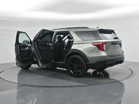 Certified 2020 Ford Explorer ST w/ ST Street Pack image 36