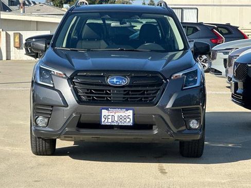 Used 2023 Subaru Forester Premium image 8