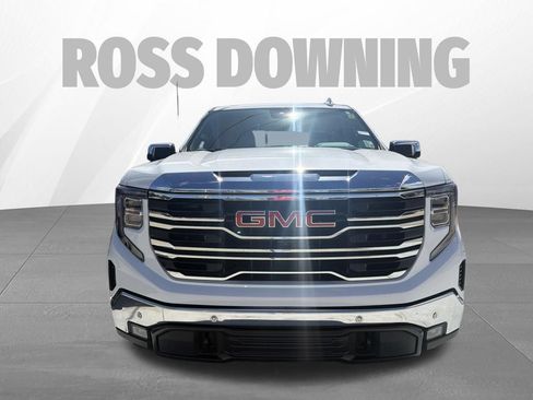 Used 2023 GMC Sierra 1500 SLT AWD/4WD image 2