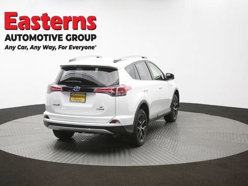 Used 2018 Toyota RAV4 SE AWD/4WD image 41
