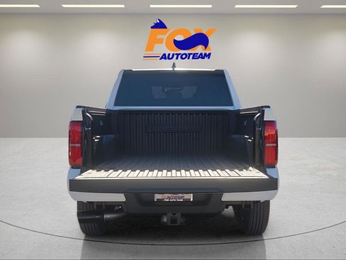 Used 2026 Toyota Tacoma SR5 AWD/4WD image 9