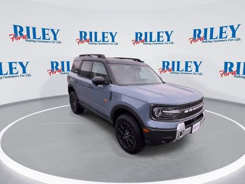 New 2025 Ford Bronco Sport Badlands image 2