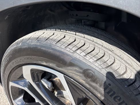 Used 2024 Chevrolet Trax RS w/ Driver Confidence Package image 9