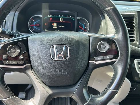 Used 2019 Honda Pilot Touring image 24
