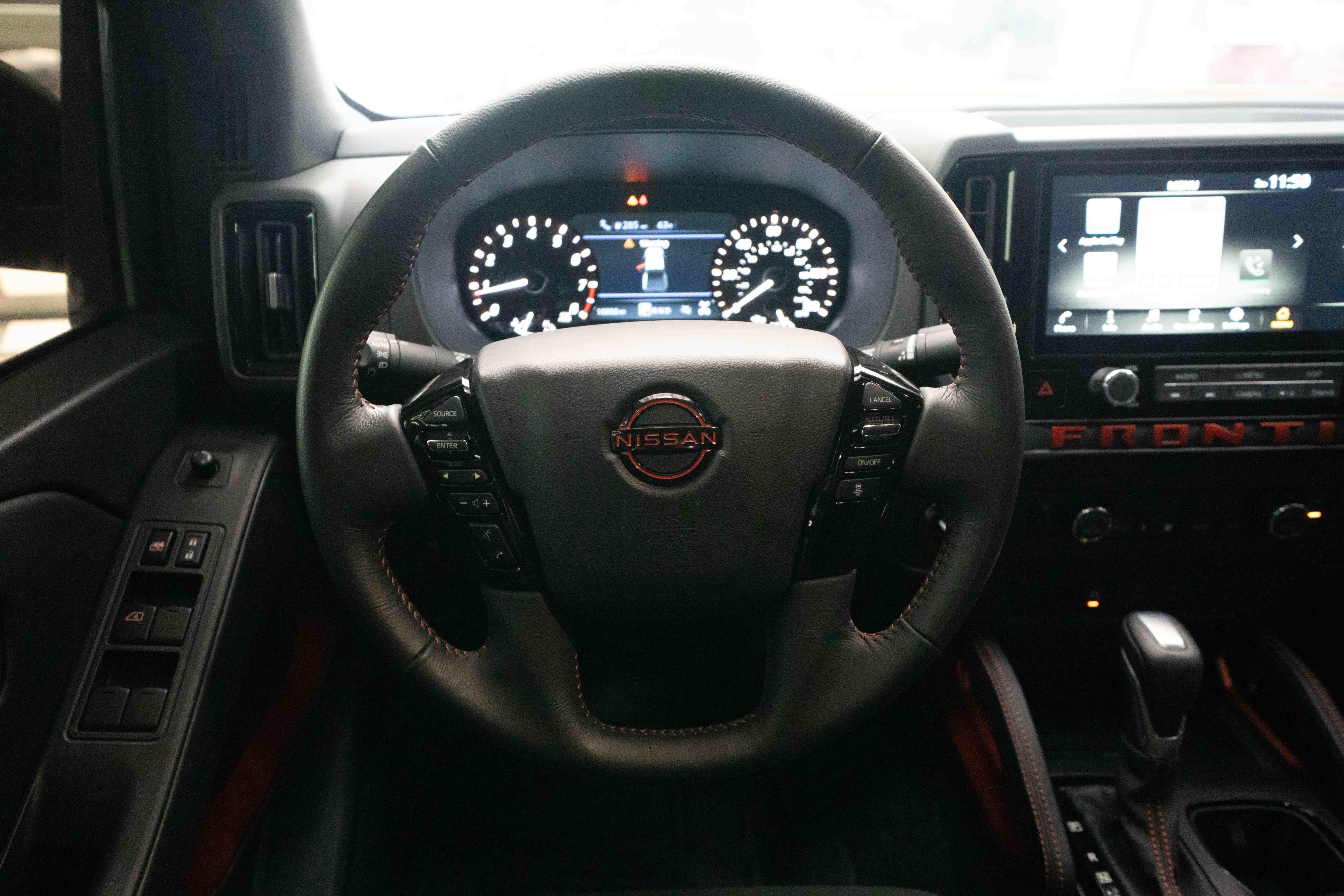 Used 2025 Nissan Frontier PRO-4X w/ Interior Protection Package AWD/4WD image 21