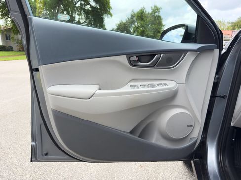 Used 2021 Hyundai Kona Ultimate w/ Cargo Package FWD image 22