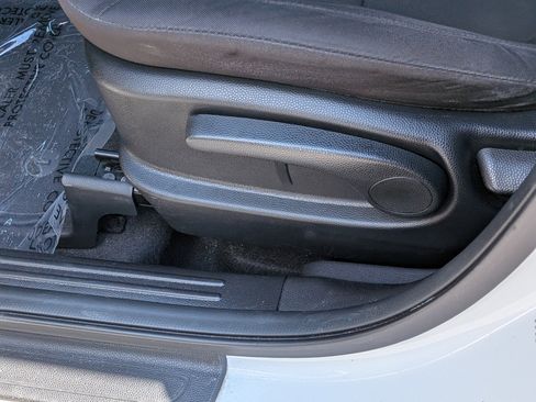 Used 2019 Kia Soul FWD image 20