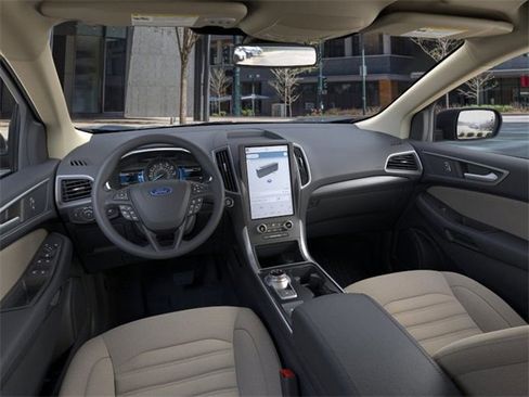 New 2024 Ford Edge SE image 9