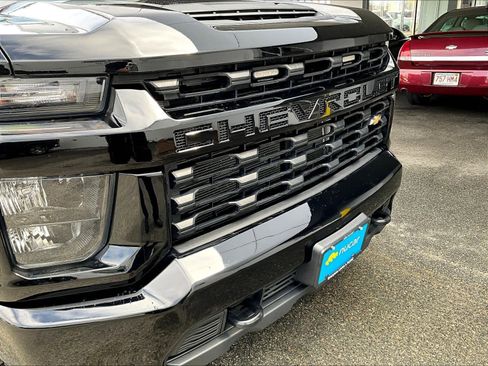 Used 2023 Chevrolet Silverado 2500 Custom w/ Custom Value Package image 33