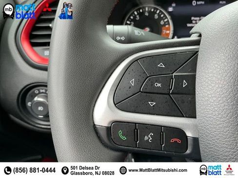 Used 2023 Jeep Renegade Trailhawk image 11