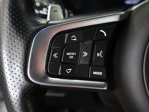 Used 2020 Jaguar F-PACE SVR image 44