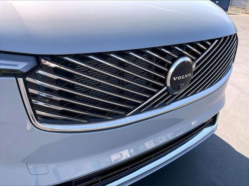 New 2026 Volvo XC90 T8 Plus w/ Protection Package Premier AWD/4WD image 34