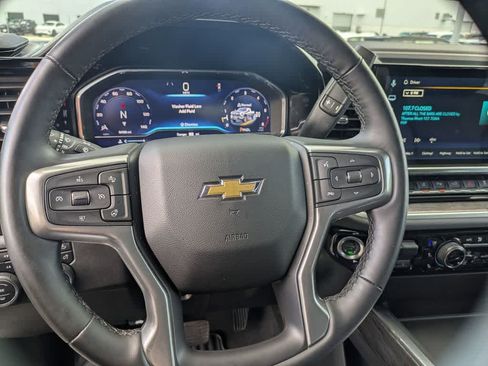 Used 2025 Chevrolet Silverado 2500 LTZ w/ Z71 Chrome Sport Edition AWD/4WD image 10
