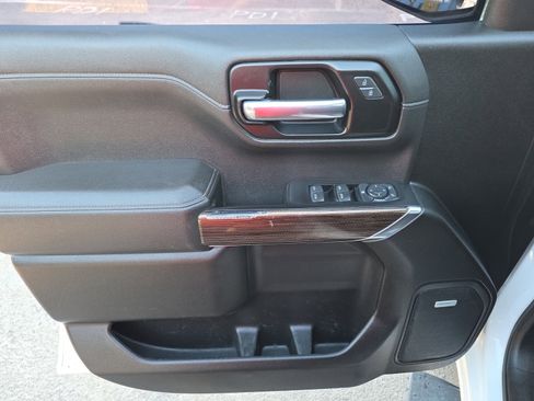 Used 2021 Chevrolet Silverado 1500 LT Trail Boss w/ Convenience Package II image 13