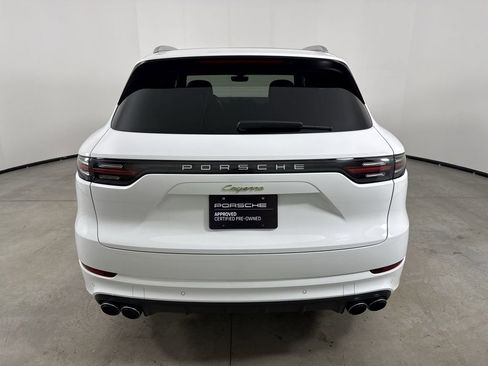 Certified 2023 Porsche Cayenne AWD/4WD image 6