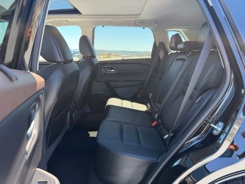 Used 2021 Nissan Rogue SV w/ Premium Package AWD/4WD image 11