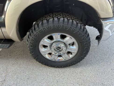 Used 2013 Ford F350 Lariat w/ Chrome Pkg image 16