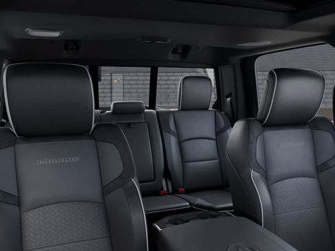 New 2026 RAM 2500 Laramie AWD/4WD image 26