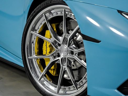 Used 2021 Lamborghini Huracan EVO RWD image 4