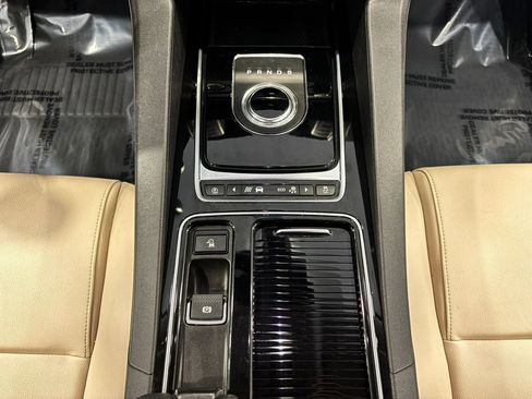 Used 2018 Jaguar F-PACE Premium AWD/4WD image 26