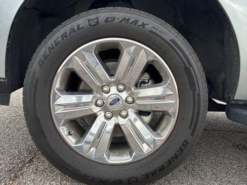 Used 2020 Ford Expedition XLT w/ Equipment Group 202A image 19