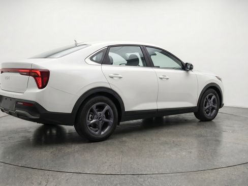 Used 2025 Kia K4 FWD image 9