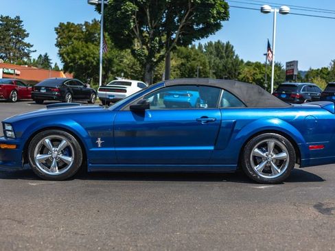 Used 2007 Ford Mustang GT Premium RWD image 10