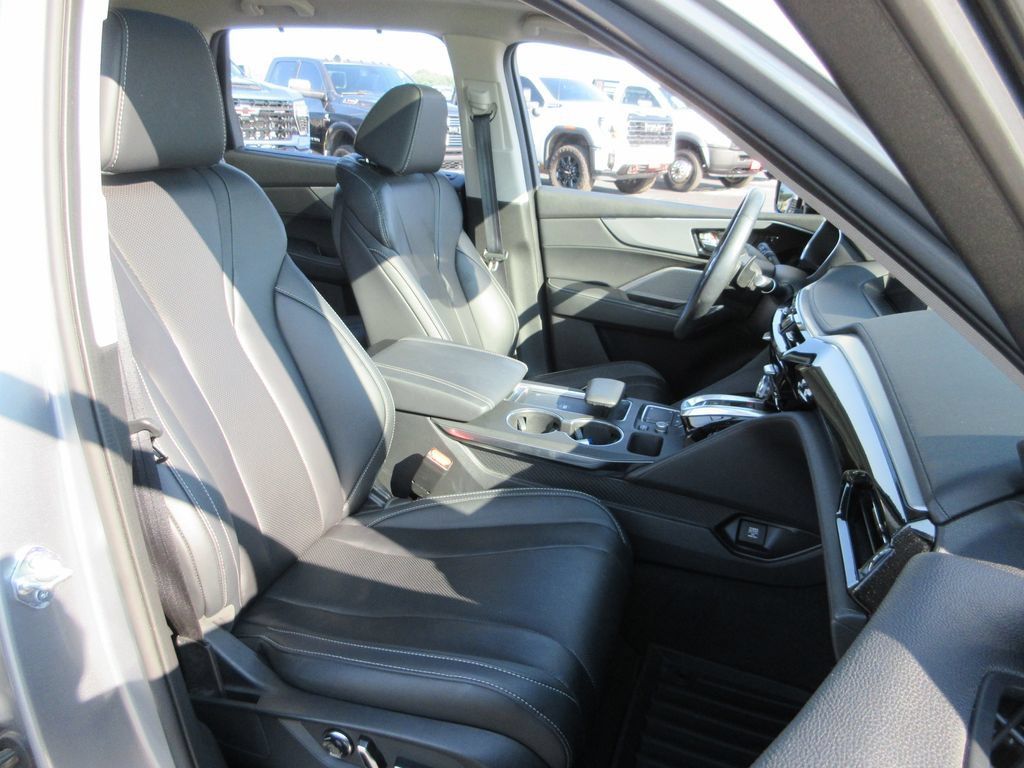 Used 2023 Acura MDX w/ Technology Package AWD/4WD image 25