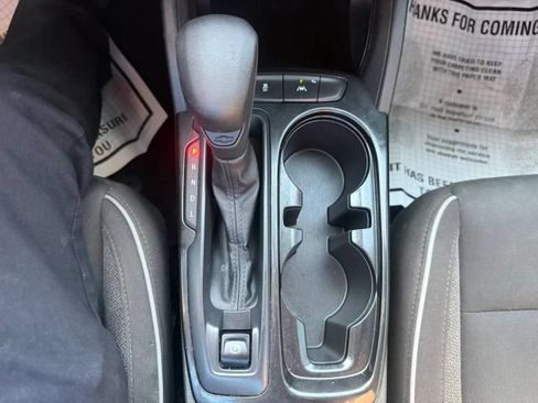 Used 2021 Chevrolet TrailBlazer LS FWD image 27